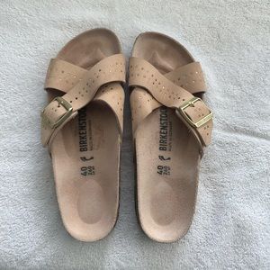 LIKE NEW BIRKENSTOCK SIENA STUDDED SUEDE SANDALS